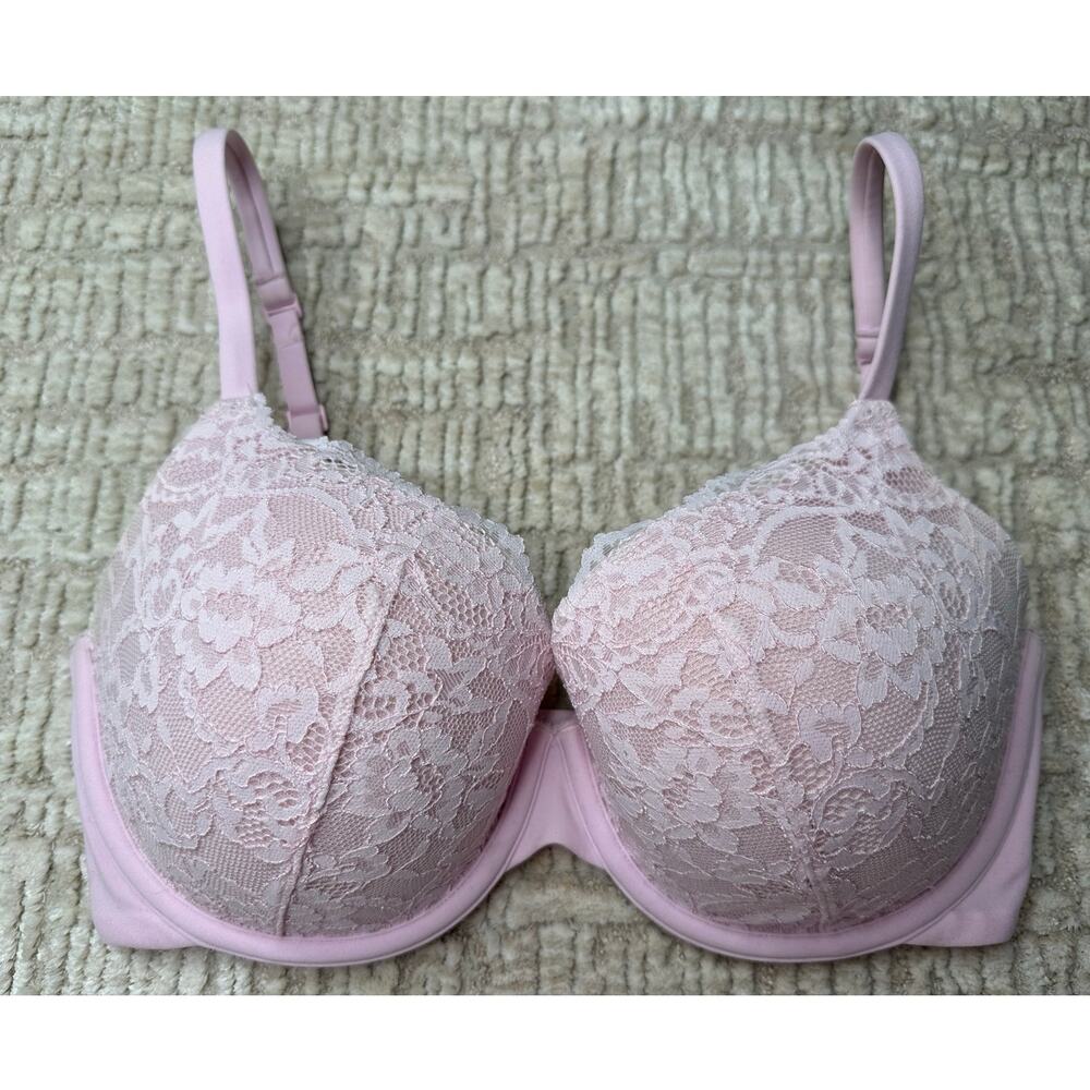 Skims: Pink Lace Fits Everybody T-Shirt  Bra